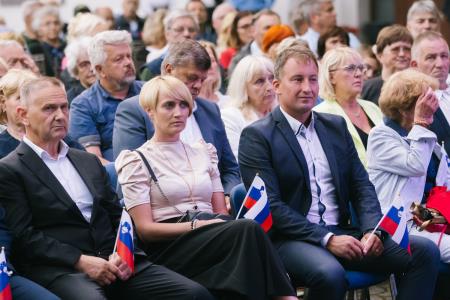 Župan Matej Slapar ob dnevu državnosti »Ko narod stoji odločno, z vero v svoje vrednote in pravice, postane nepremagljiv.«  (23)